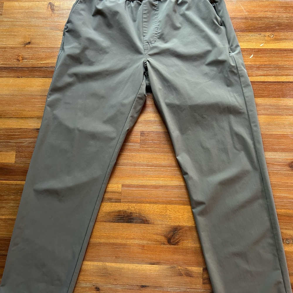 Vuori Miles Ankle Pants Olive Green